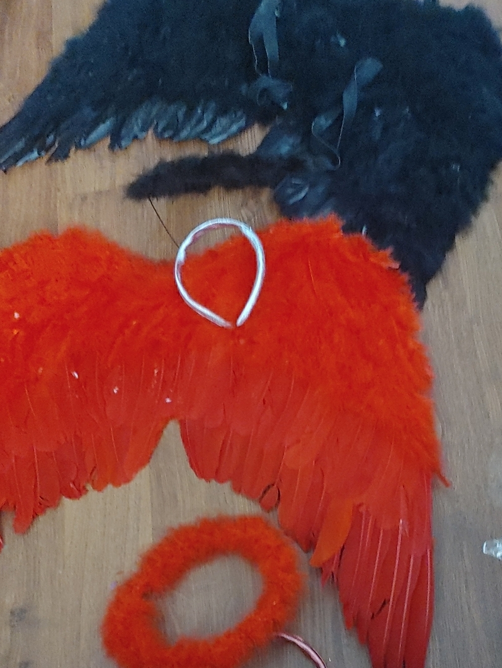 Red & Black Feather Angel Wings With Halos Costume Set